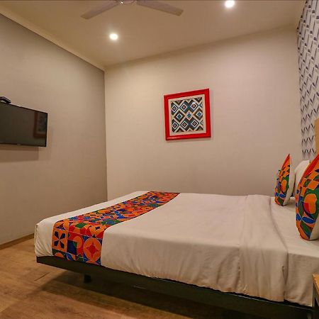 Fabhotel Chattarpur Enclave Nova Deli Exterior foto