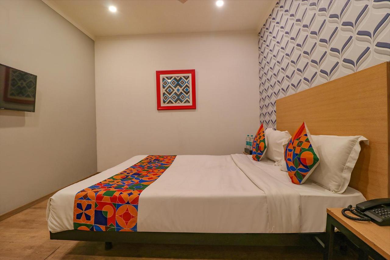 Fabhotel Chattarpur Enclave Nova Deli Exterior foto
