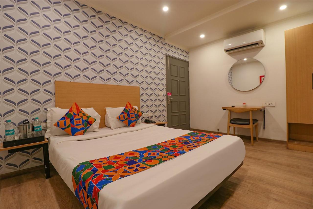 Fabhotel Chattarpur Enclave Nova Deli Exterior foto